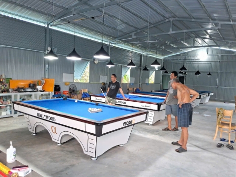 BÀN BIDA LỖ HOLLYWOOD